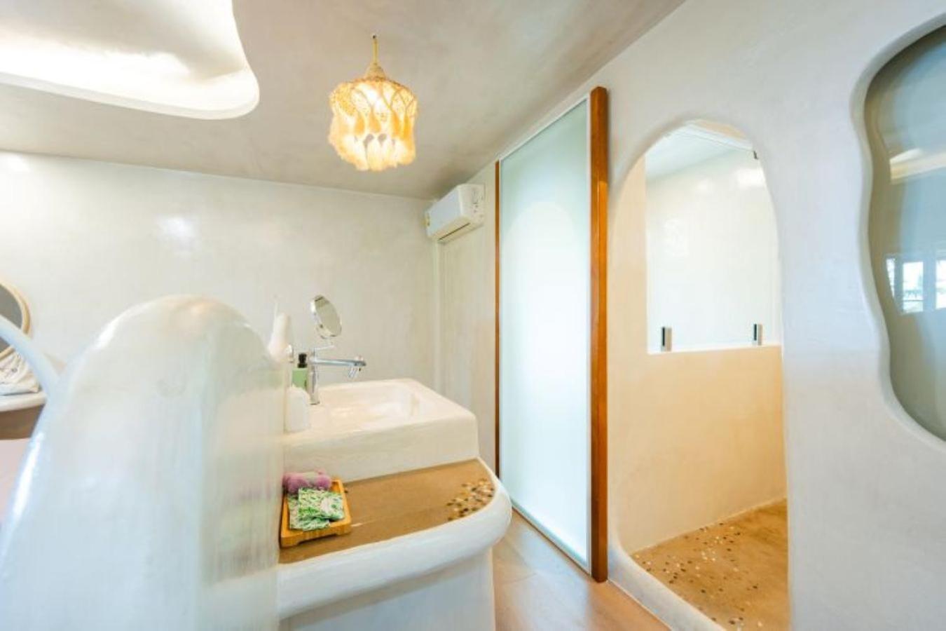 Resort The Rock Samui Beachfront - Sha 5*